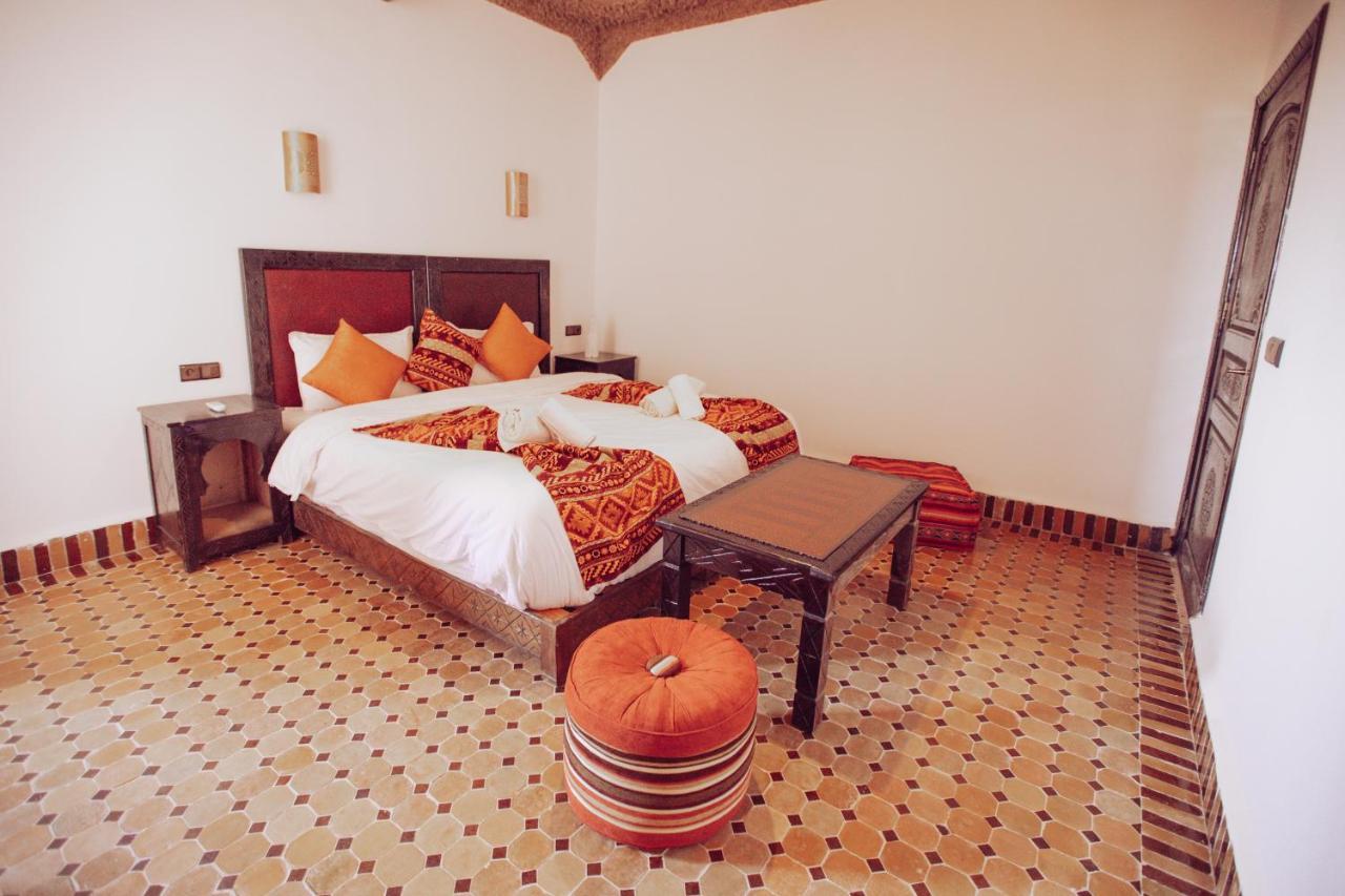 Riad Merzouga Dunes Buitenkant foto